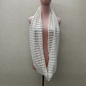 Collection Eighteen Cozy Comfort Loop White Open Knit Infinity Scarf Womens